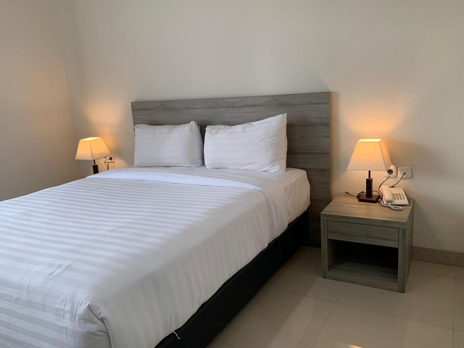Hotel Graha Serasan Seandanan Banding Agung Esterno foto